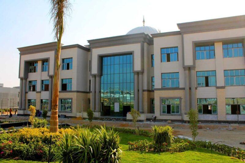 فهم مصروفات الجامعات الأهلية وتفاصيلها المالية لكل جامعة