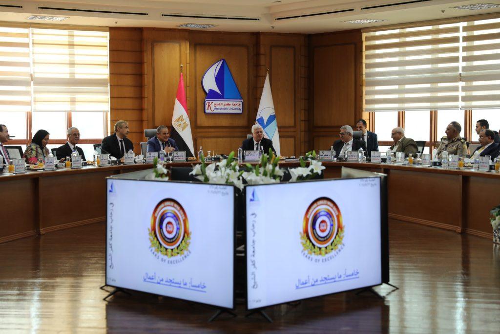 دور مجلس جامعة القاهرة في تعزيز الدعم الطلابي وتحسين البيئة الأكاديمية