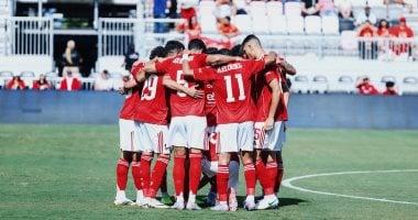 استراتيجيات تعزيز التفاهم بين اللاعبين في الملعب