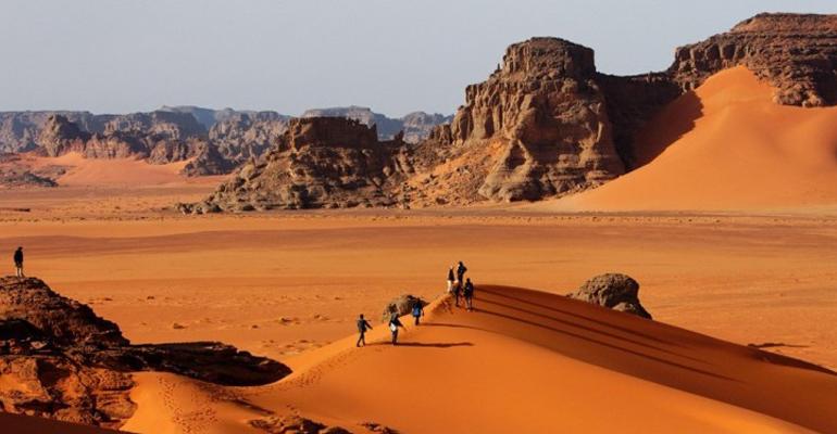 أهمية الأماكن الصحراوية في تنويع السياحة وتعزيز التجارب الفريدة