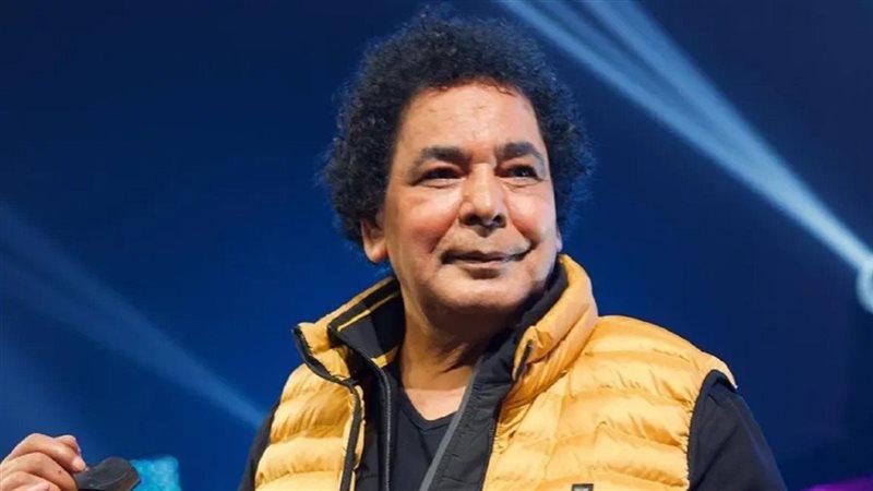 كيف يعكس محمد منير في أنا الذي تطوره الفني ورؤيته المستقبلية