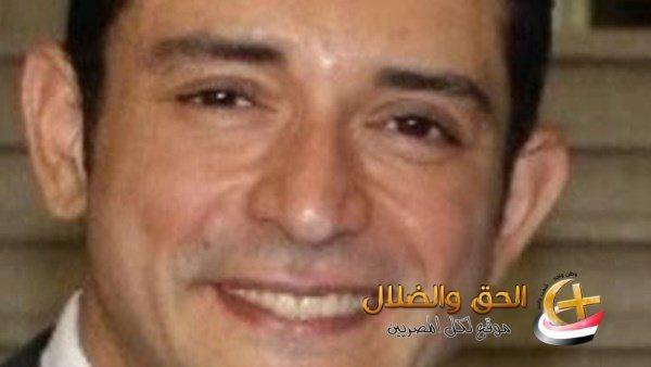 صور تكشف جمال وروحانية زوجة محمد النني الثانية أمام الكعبة