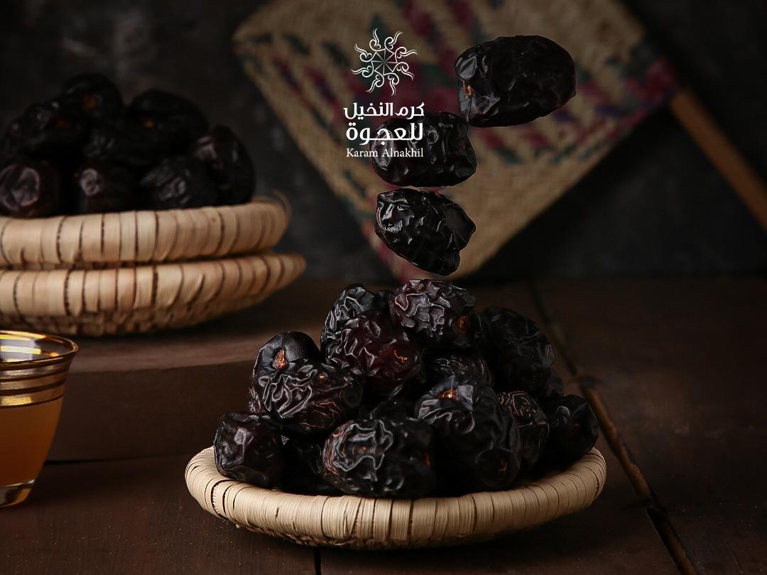 فوائد التمر لتعزيز صحة الجهاز الهضمي عند الصباح