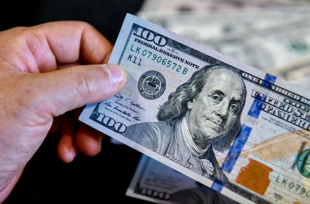توقعات حركة الدولار والعملات العالمية في الفترة المقبلة