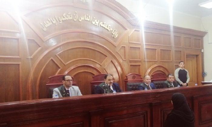 تحليل أسباب تأجيل المحاكمة وتأثيرها على حقوق الأطراف المعنية