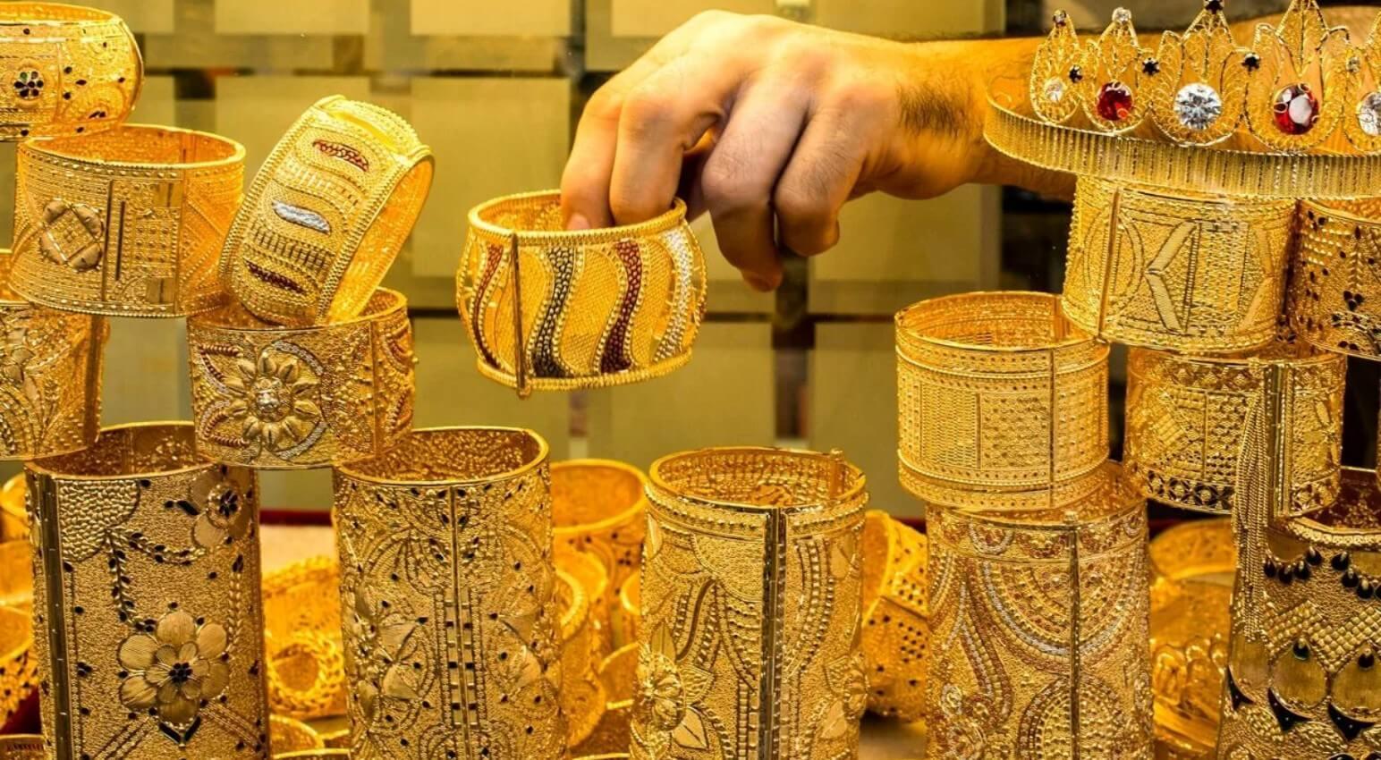 نصائح مهمة للمستثمرين والمشترين في سوق الذهب خلال التقلبات الحالية