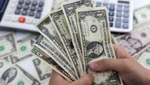 استراتيجيات التقييم والاحتياطات المالية لمواجهة تغيرات سعر الدولار