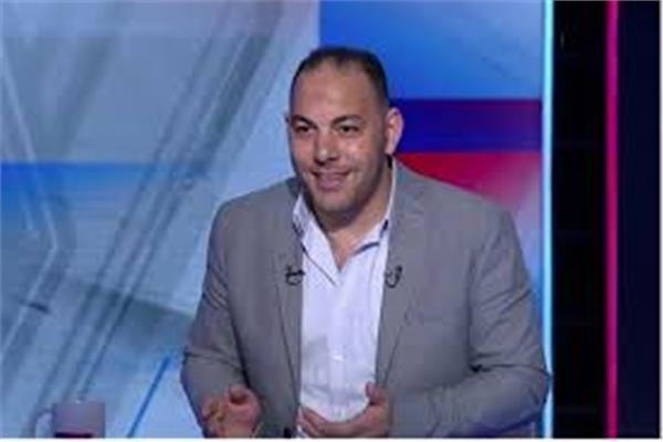 تحليل نقد نجم الأهلي السابق ورد فعل الجهاز الفني في مواجهة الانتقادات