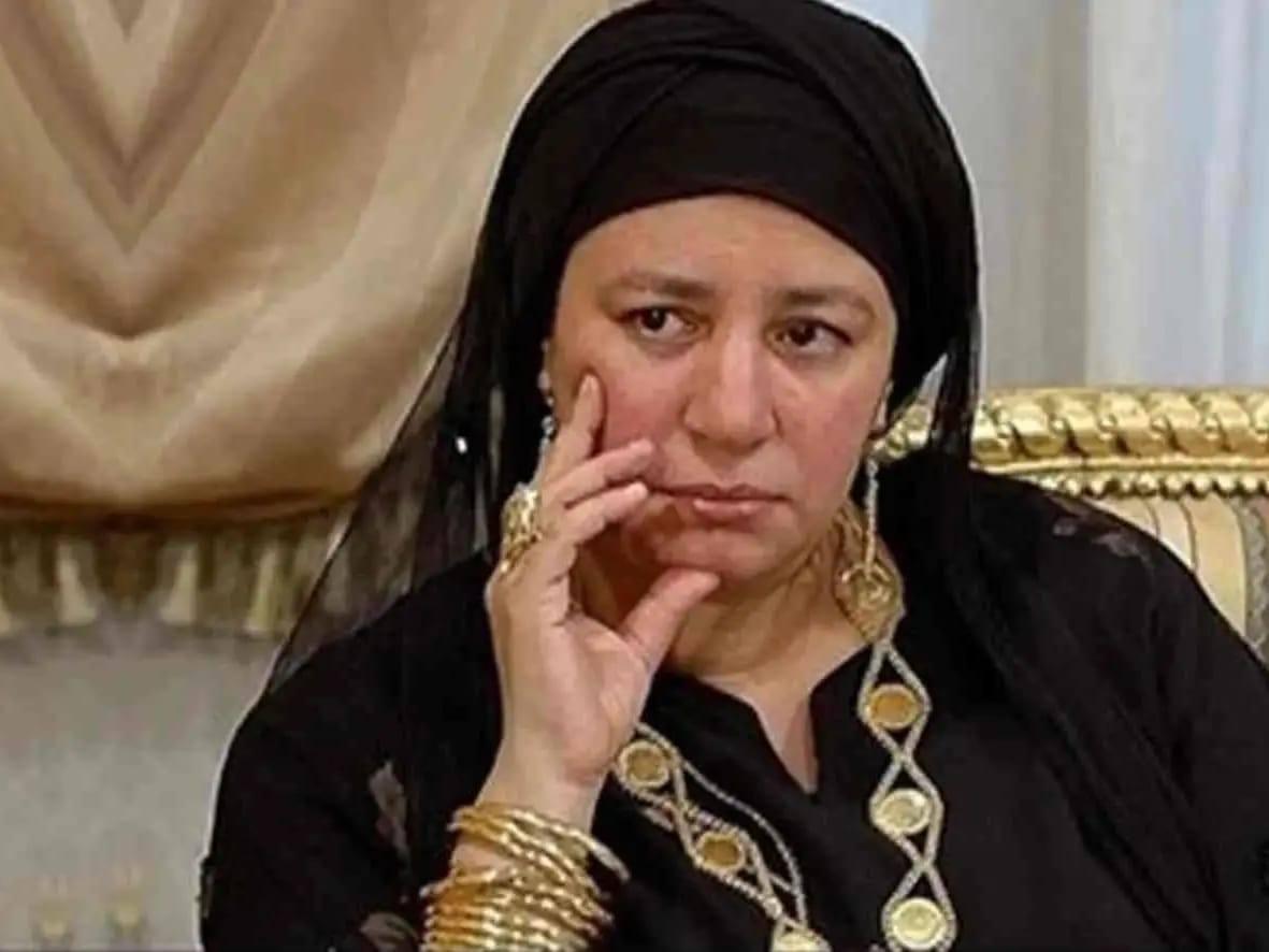 بصورة عبلة كامل كيف أثرت الصور على جمهور الفنانين وردود الأفعال الاجتماعية