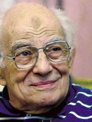 رشوان توفيق وتجسيد شخصية عمر بن الخطاب بين التحدي والإبداع