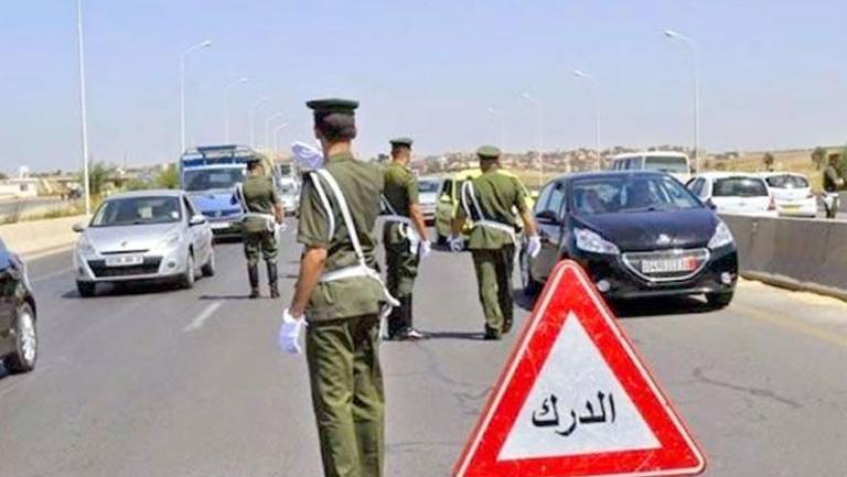 توصيات لتعزيز السلامة المرورية وتقليل حوادث الطرق الصحراوية