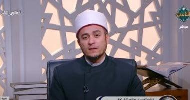 حقيقة حكم منع الزوج زوجته من الجلوس أمام أعمامها دون حجاب
