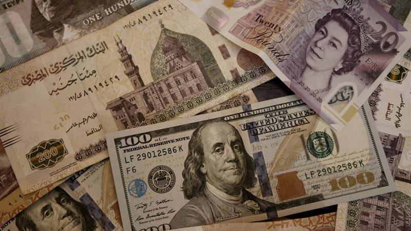 الدولار يواصل التراجع وتأثيره على السوق المصري أمام الجنيه