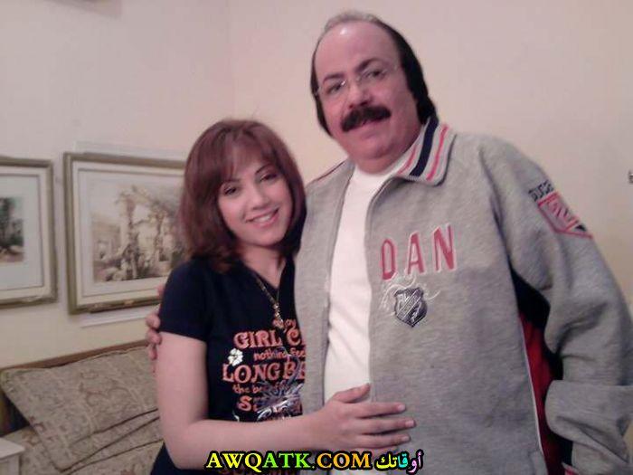 إيمي طلعت زكريا تجسد دفء العلاقات العائلية في صورة مميزة
