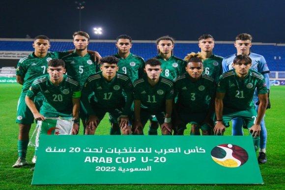 الاستراتيجيات المقترحة لتعزيز أداء الفريق في كأس العرب