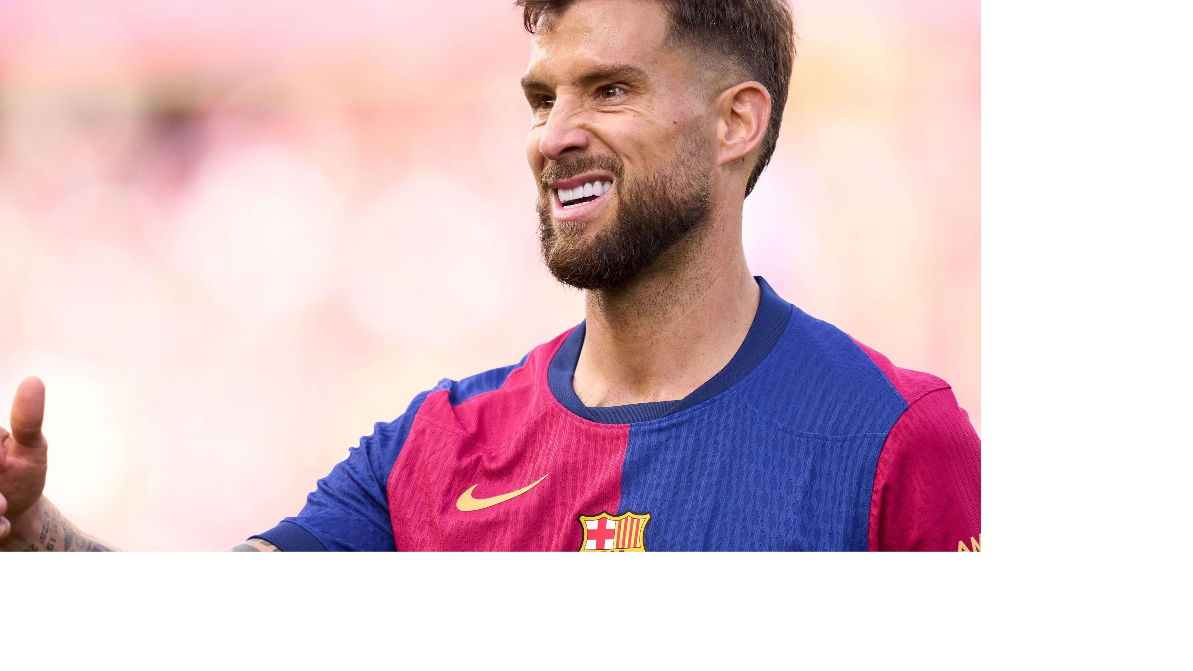 النصر السعودي يعزز دفاعه بضم إنيجو مارتينيز من برشلونة