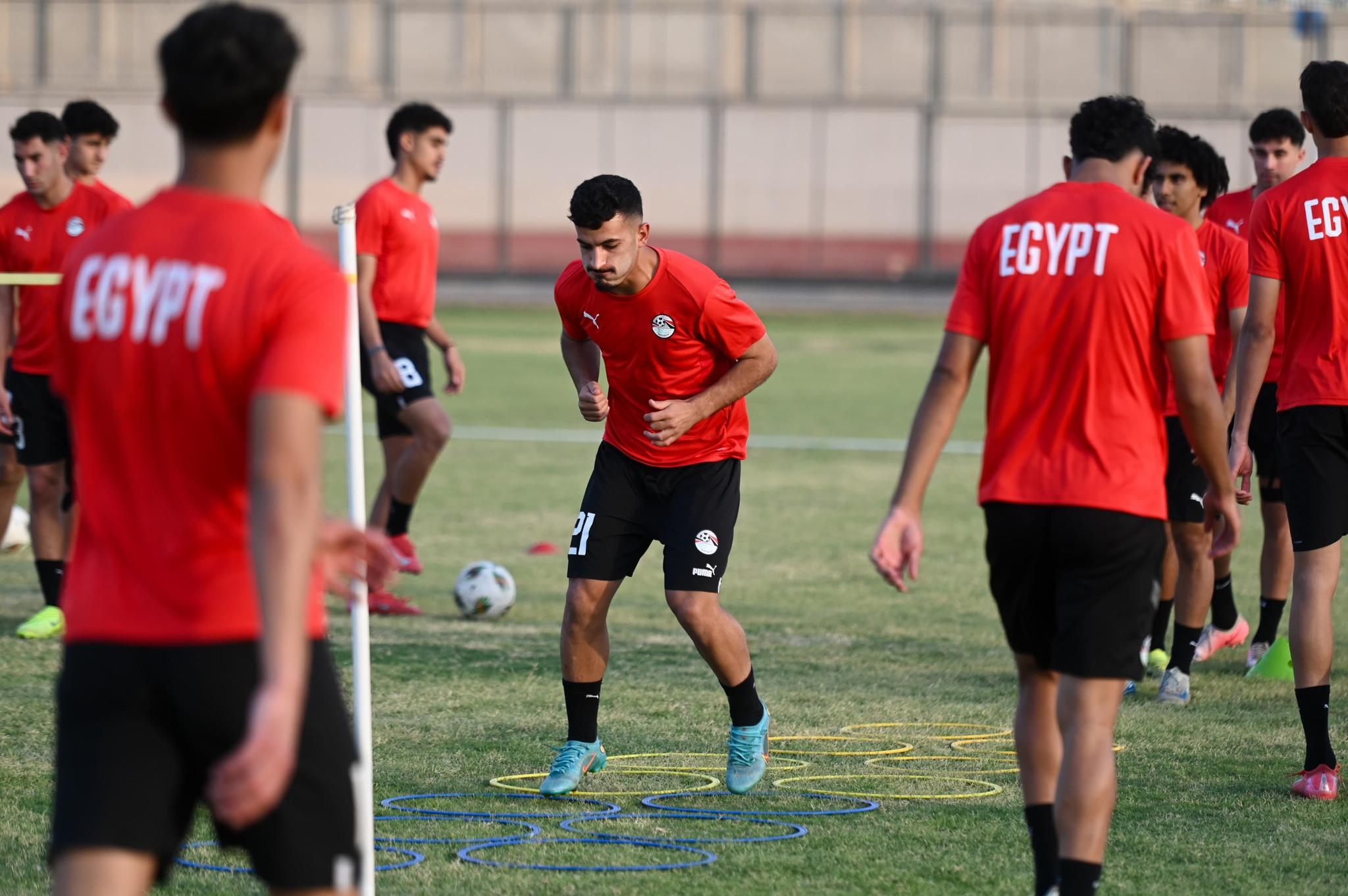 استراتيجيات تدريب حديثة لتعزيز أداء المنتخب في البطولة