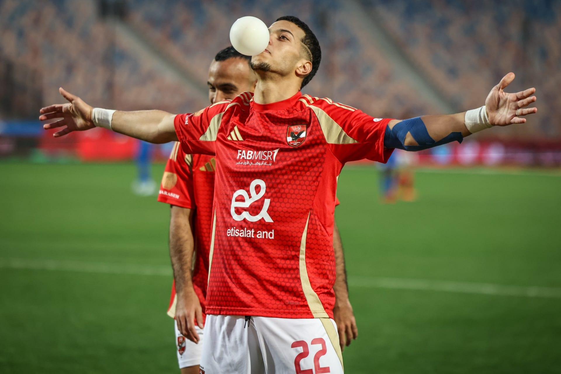 كيف يمكن لإمام عاشور تعزيز مستواه وسد نقاط الضعف؟
