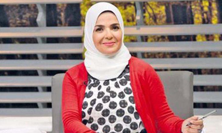 منى عبدالغني تكشف تفاصيل تأثرها العميق أثناء البث المباشر