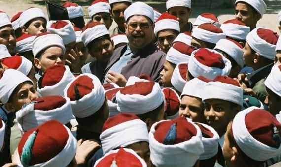 دور الأزهريين في نشر الوعي بقيمة الاهتمام في المجتمع