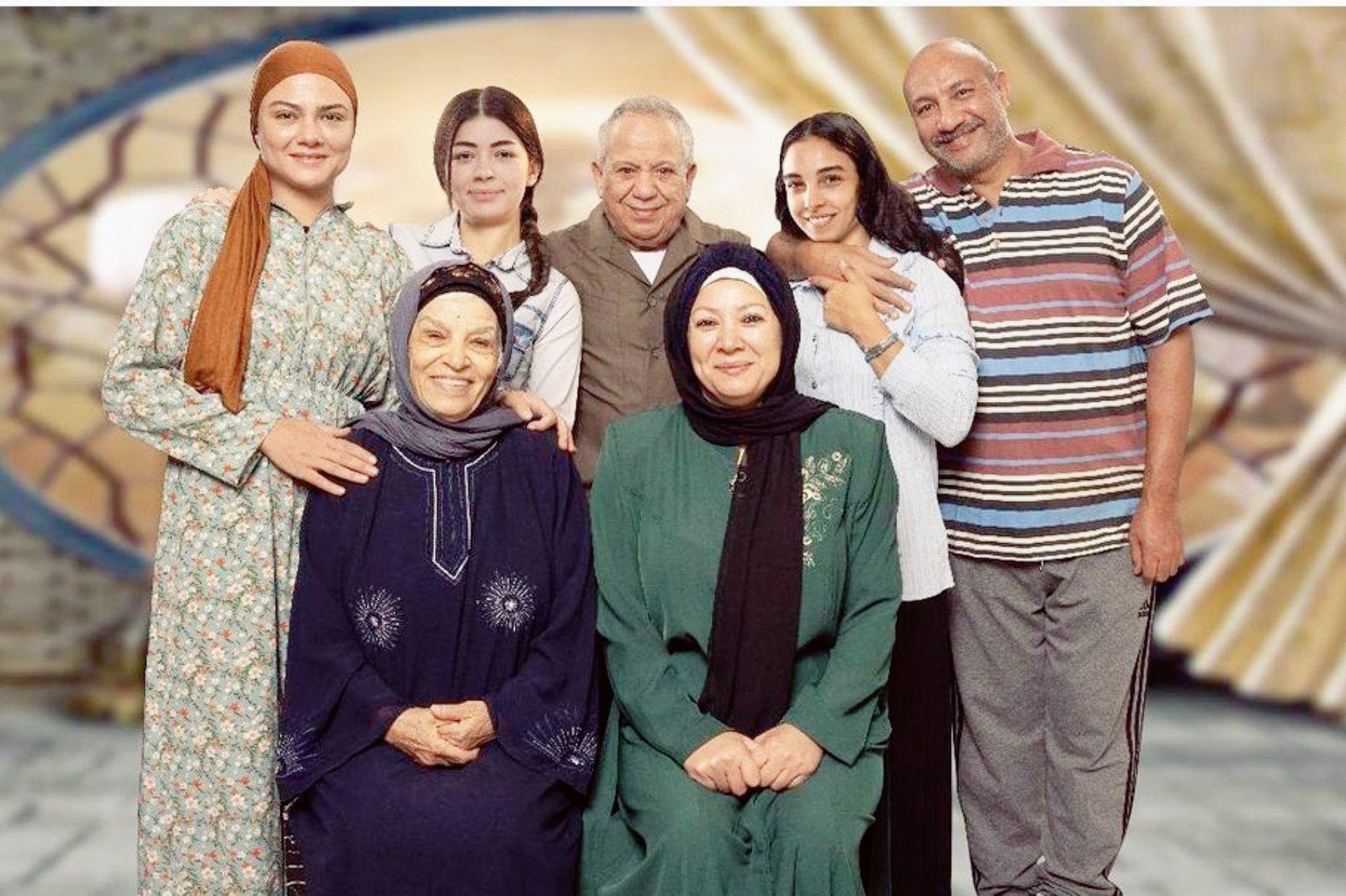 استراتيجيات لتعزيز التواصل العاطفي بين الجمهور وأسر الفنانين من خلال الوسائط الرقمية