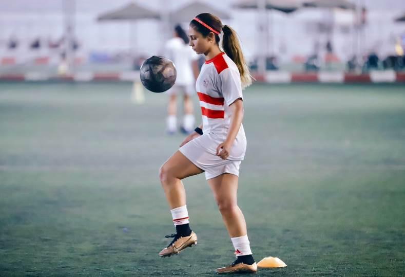 أسطورة إنجلترا يعلن رسمياً انضمام لاعبة الزمالك لسيراميكا كليوباترا