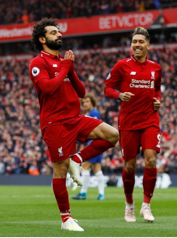 كيف تساهم الصلاة في تعزيز تركيز محمد صلاح داخل الملعب