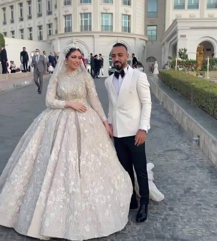 تصميم السيارة ومزايا الراحة الداخلية