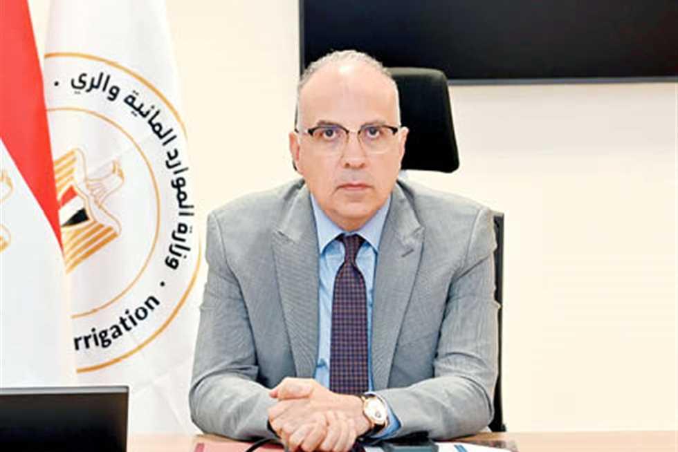 رد وزير الري على شكاوى المواطنين والتدابير الحكومية لتعزيز توفير المياه والحفاظ على مصادرها