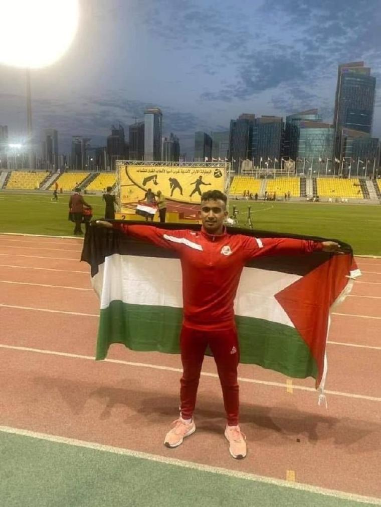 قتله الاحتلال أثناء حصوله على طرد غذائي مأساة تبرز معاناة الفلسطينيين في ظل الحصار