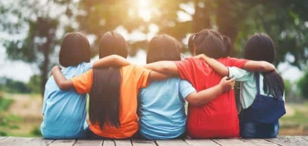 أهمية الوفاء في دعم الأصدقاء وقت المحن
