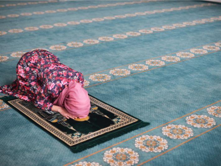 حكم صلاة الغفلة بين المذهب والرأي المعاصر