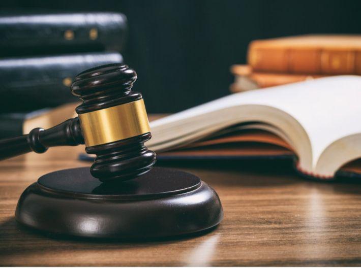 أفضل التخصصات الفرعية داخل كليات الحقوق وفرص العمل المستقبلية