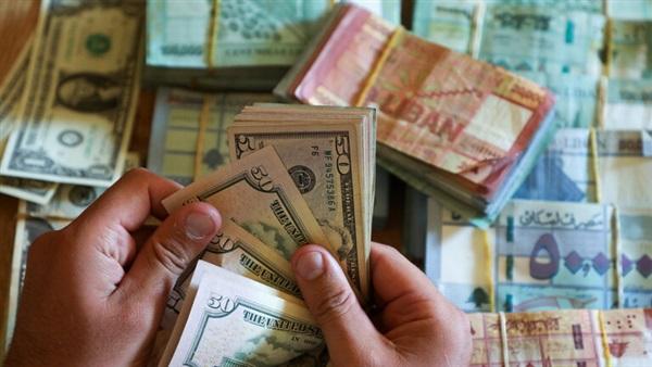 توقعات الخبراء حول اتجاهات الدولار في الفترة المقبلة