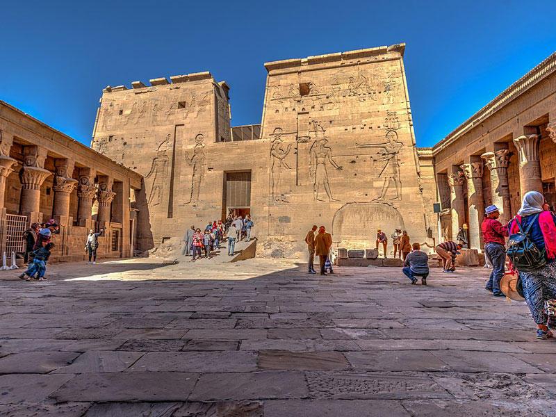 موقع معبد فيلة التاريخي وأهميته الثقافية في أسوان
