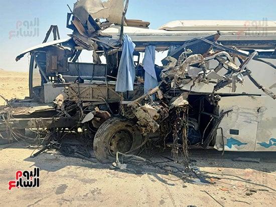 تحقيقات أولية في موقع التصادم ودور الجهات المعنية في التعامل مع الأزمة