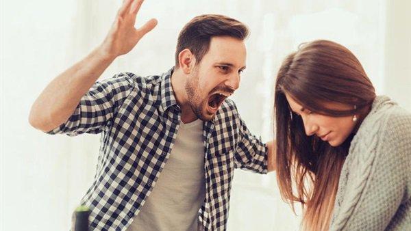 تأثير الشتم والإهانات الزوجية على الصحة النفسية والمهنية