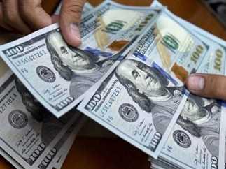توقعات مستقبلية لحركة الدولار وتأثيرها على التجارة والاستثمار في أغسطس 2025