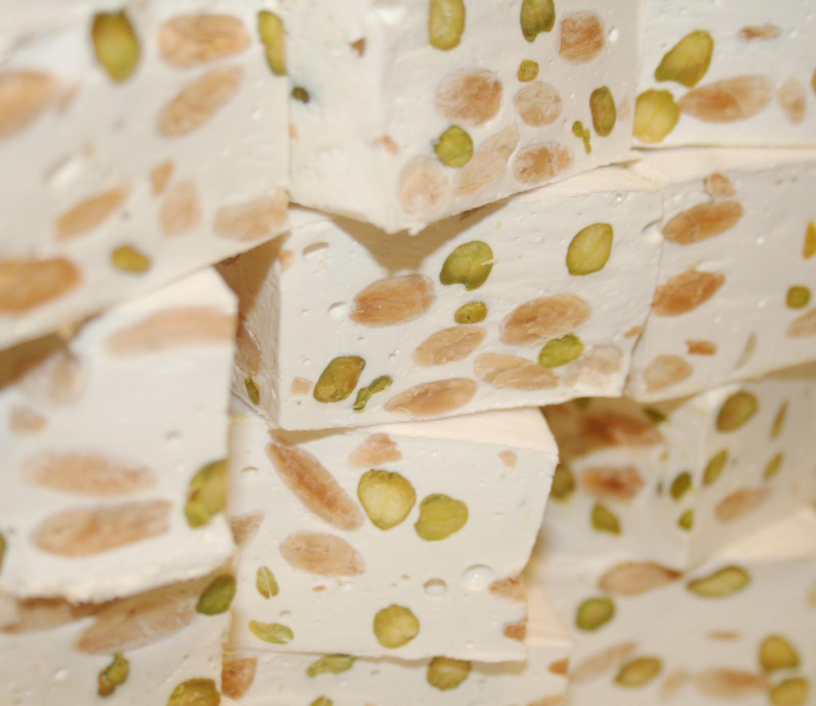مكونات النوجا التقليدية وأسرار اختيارها الصحيحة