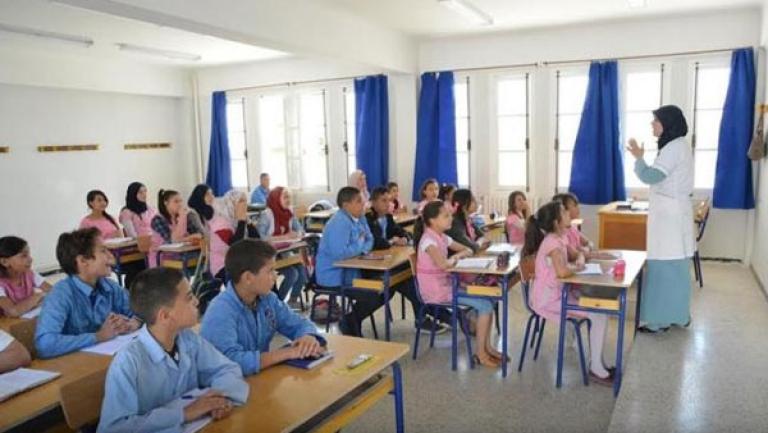 التحديات التعليمية التي تواجهها المدارس بسبب التأجيل وكيفية معالجتها