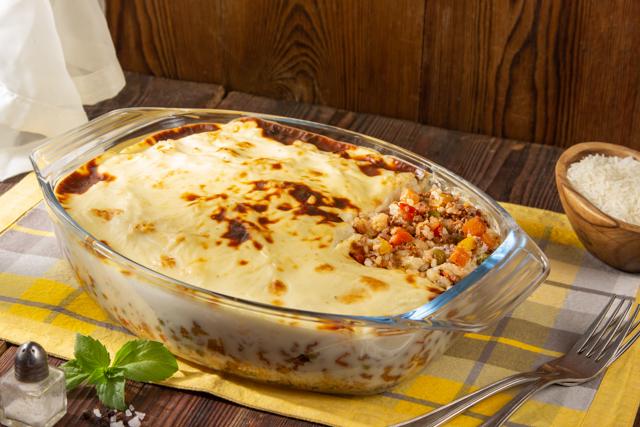 كيفية تجهيز صوص البشاميل المثالي لطاجن الأرز بالخضراوات