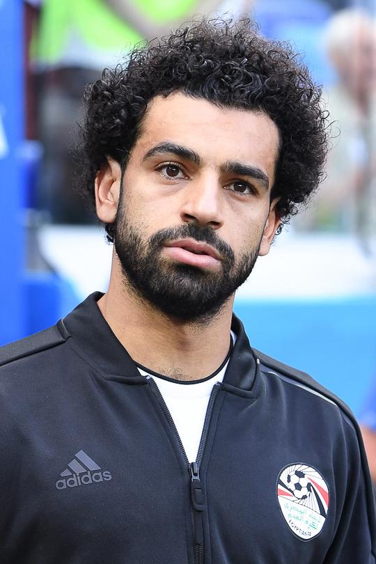 معايير اختيار قائمة المرشحين وأبرز النجوم المنافسين على اللقب