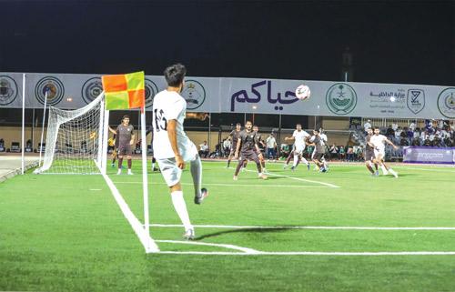فرص الداخلية لتعزيز مركزه في دوري المحترفين