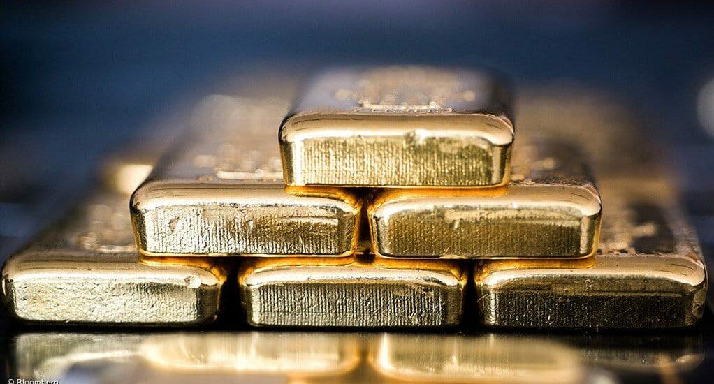كيفية التعامل مع تقلبات أسعار الذهب للمستثمرين والهواة
