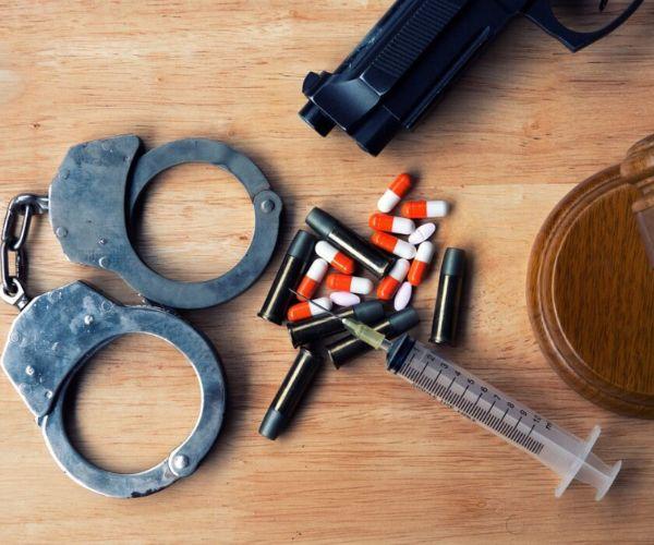توصيات لتعزيز مكافحة تصنيع المواد المخدرة وتحسين آليات الرقابة