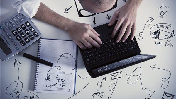 كيفية اختيار التخصص المناسب بناءً على مؤهلات الطلاب واحتياجات السوق