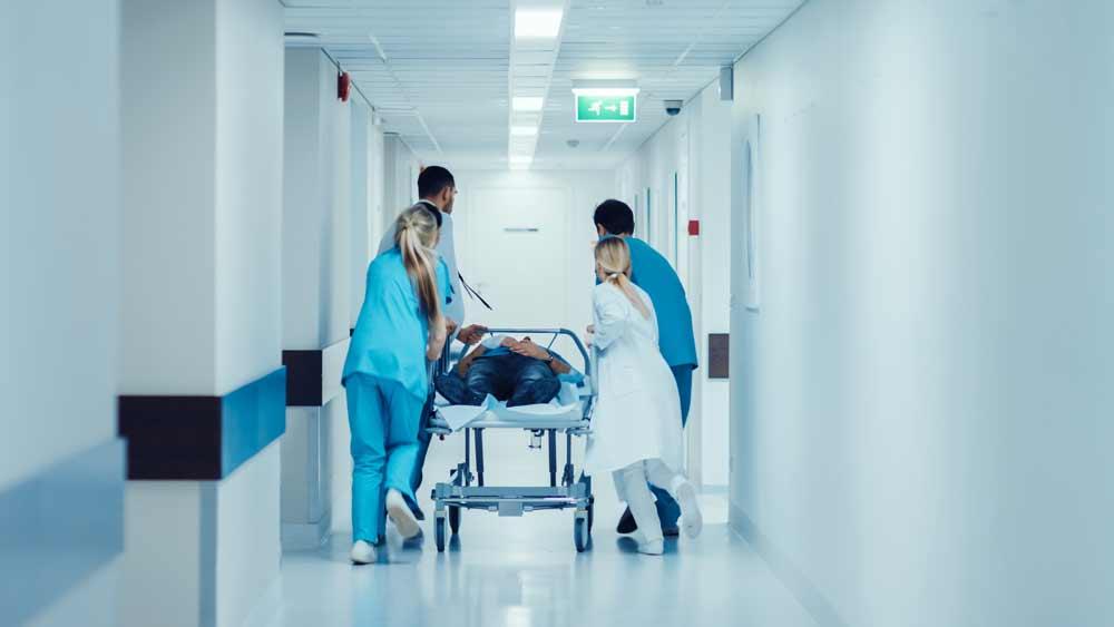 تحديات تنفيذ التعويضات وضمان استمرارية تقديم الرعاية الطارئة