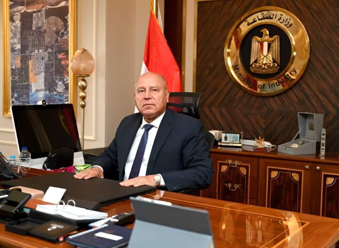 تداعيات إحالة المسؤول الحكومي إلى النيابة العامة على القطاع الحكومي